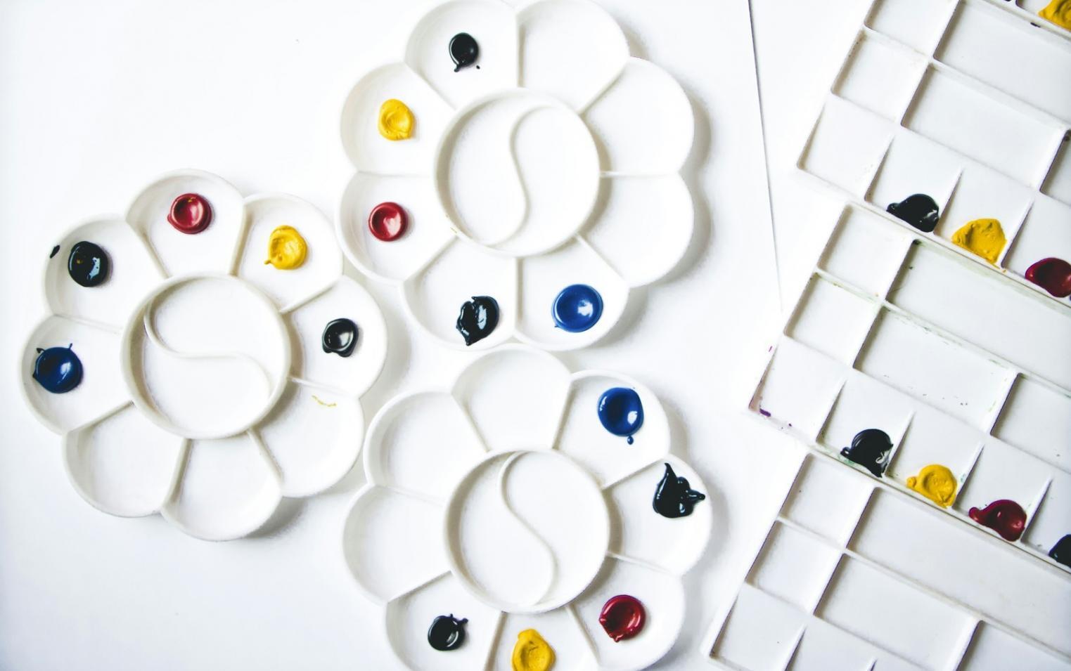 Elisabet Koppinen teaching gesture drawing techniques